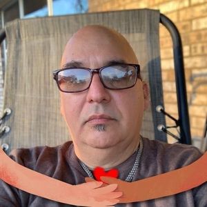 Meet your Posher, Luis